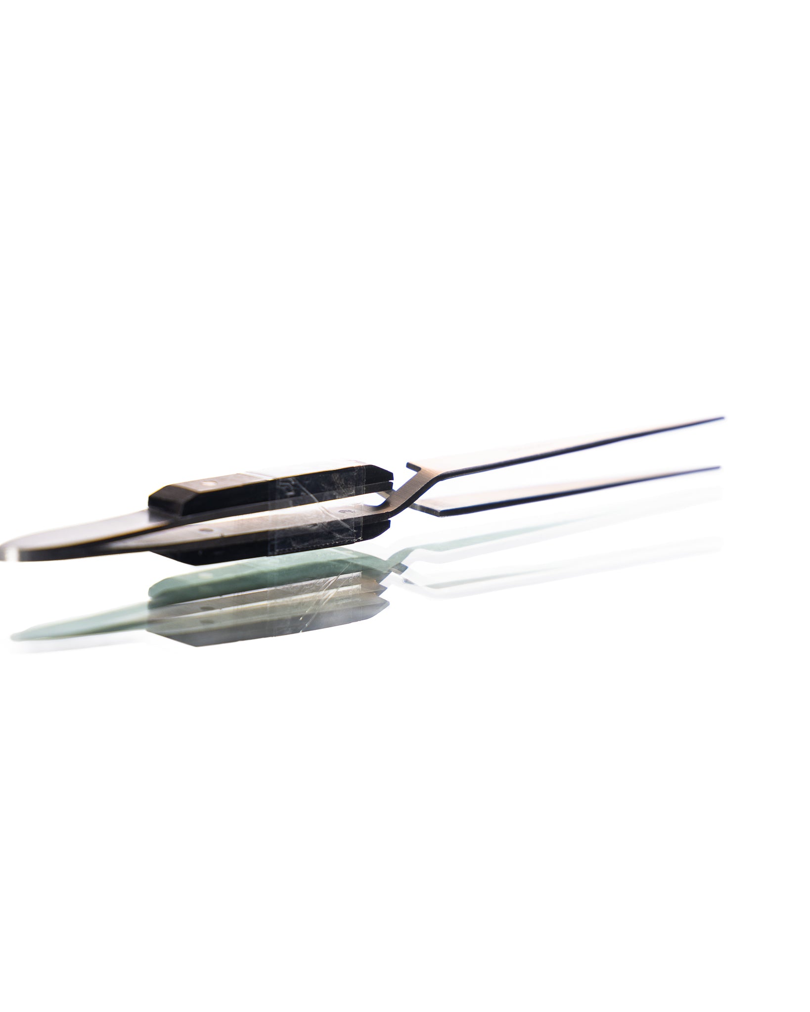 Reverse Tweezers