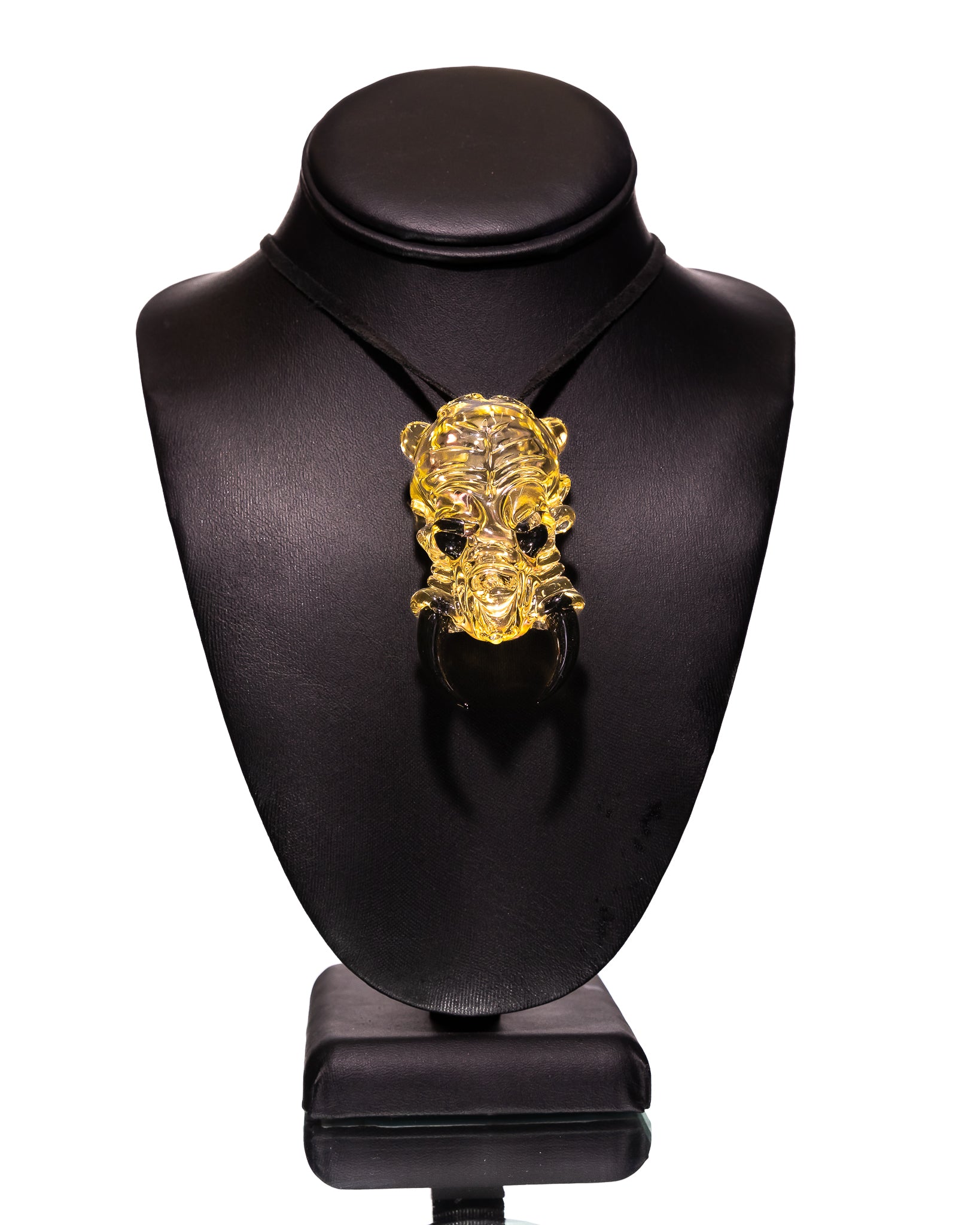 Shuhbuh - Head Pendant