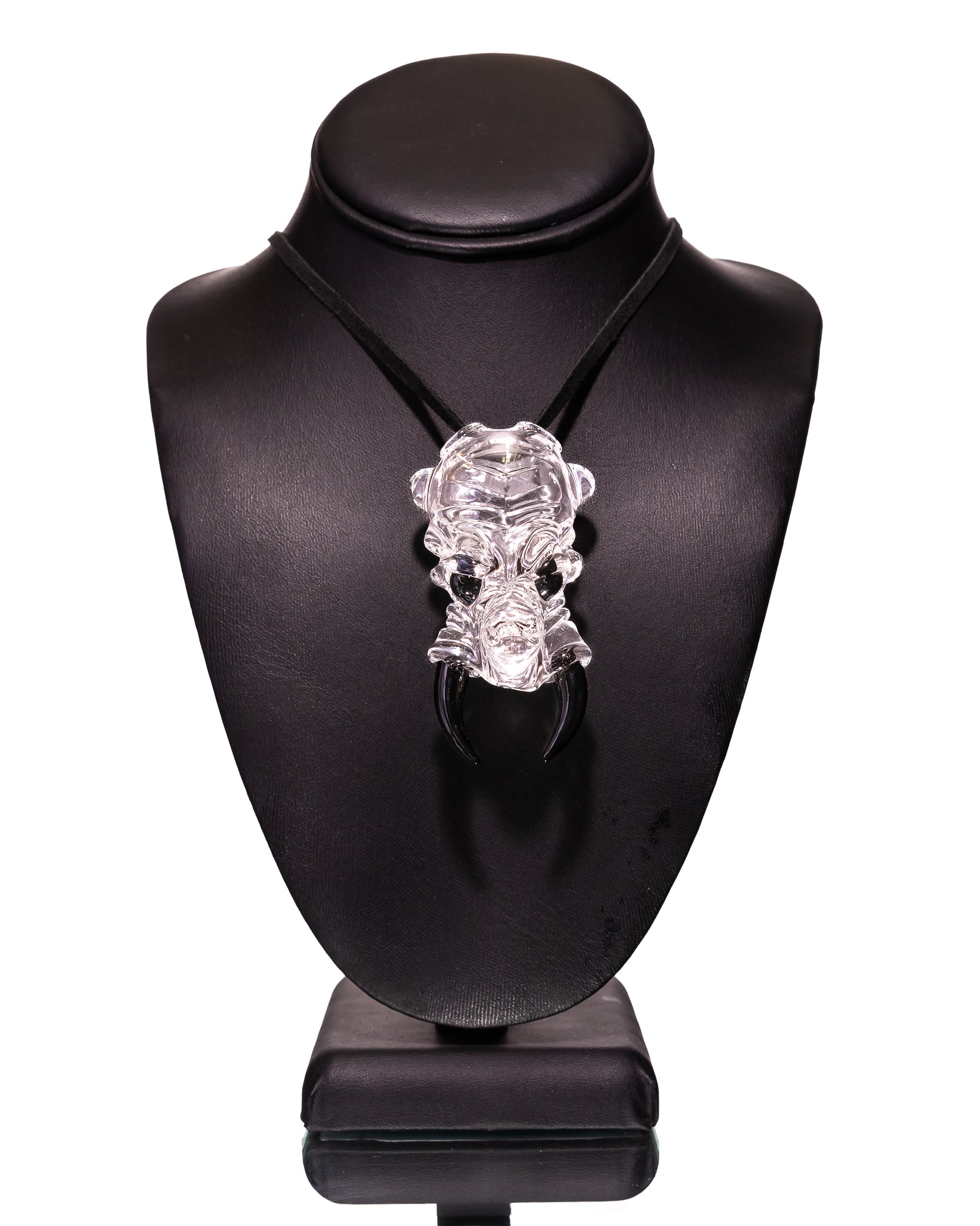 Shuhbuh - Head Pendant